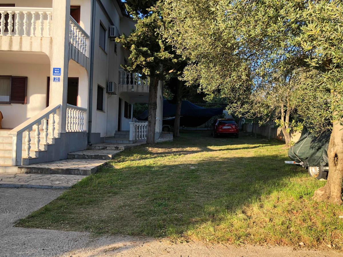 Apartments Antolkovic Ugljan Exterior photo